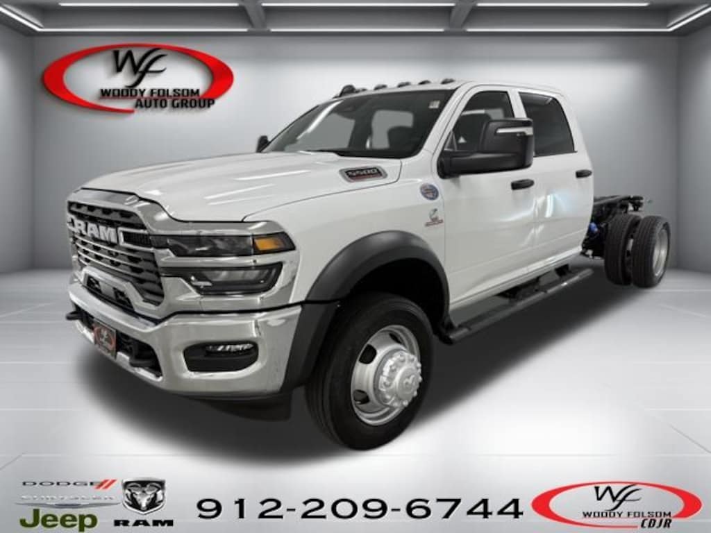 New 2026 Ram 5500 Chassis Cab TRADESMAN CREW 4X4 60' CA Pickup