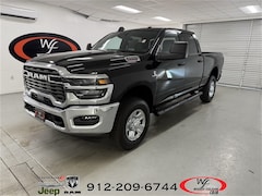 2025 Ram 2500 TRADESMAN CREW CAB 4X4 6'4 BOX Pickup