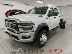 2026 Ram 5500 Chassis Cab 5500 TRADESMAN CHASSIS CREW CAB 4X4 60' CA Pickup