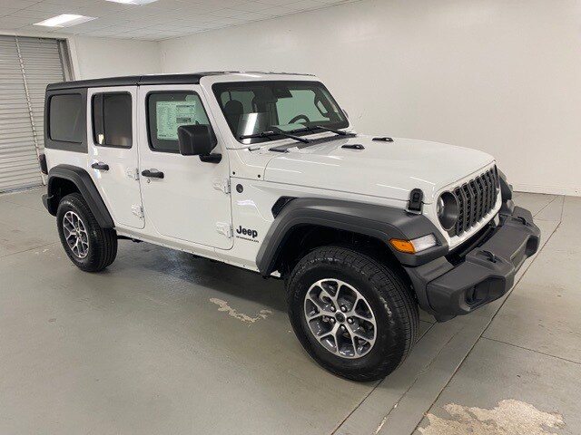 2025 Jeep Wrangler Sport S photo 3