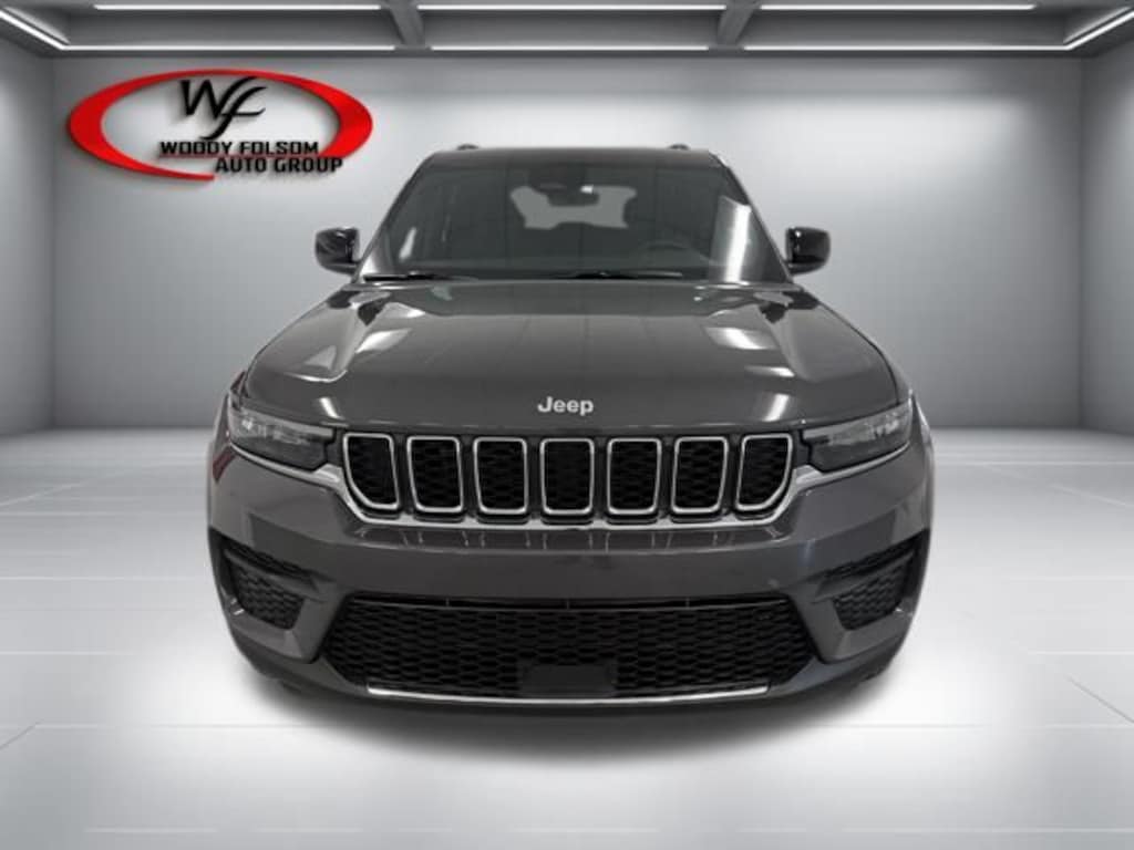 New 2026 Jeep Grand Cherokee LAREDO 4X4 Sport Utility