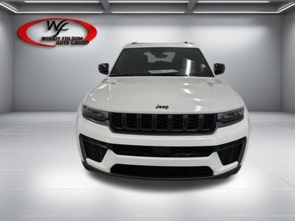 New 2026 Jeep Grand Cherokee LAREDO ALTITUDE 4X4 Sport Utility