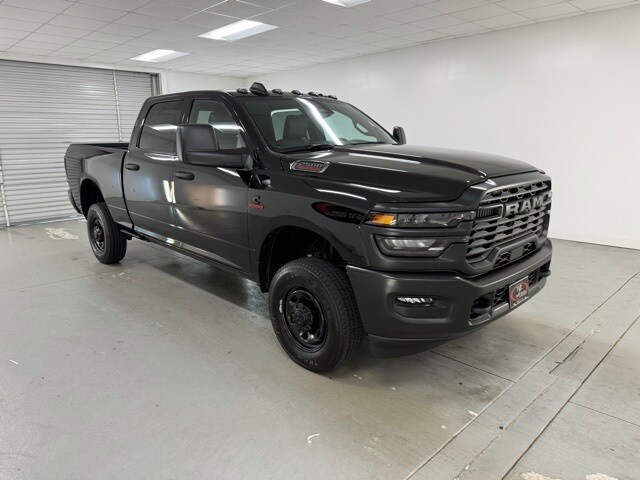 2025 Ram 2500 Tradesman photo 3
