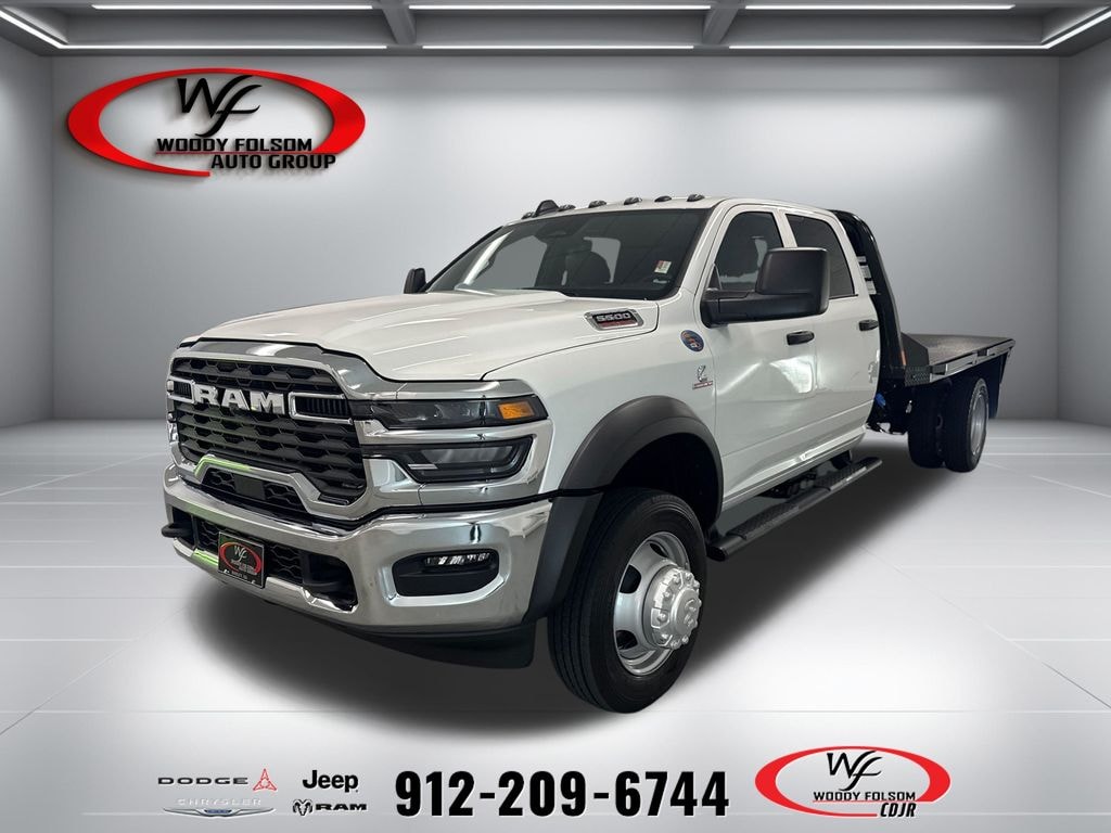 New 2026 Ram 5500 Chassis Cab TRADESMAN CREW 4X4 84' CA Pickup