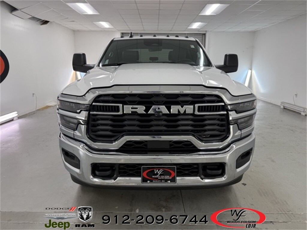 2026 Ram 3500 Tradesman photo 2