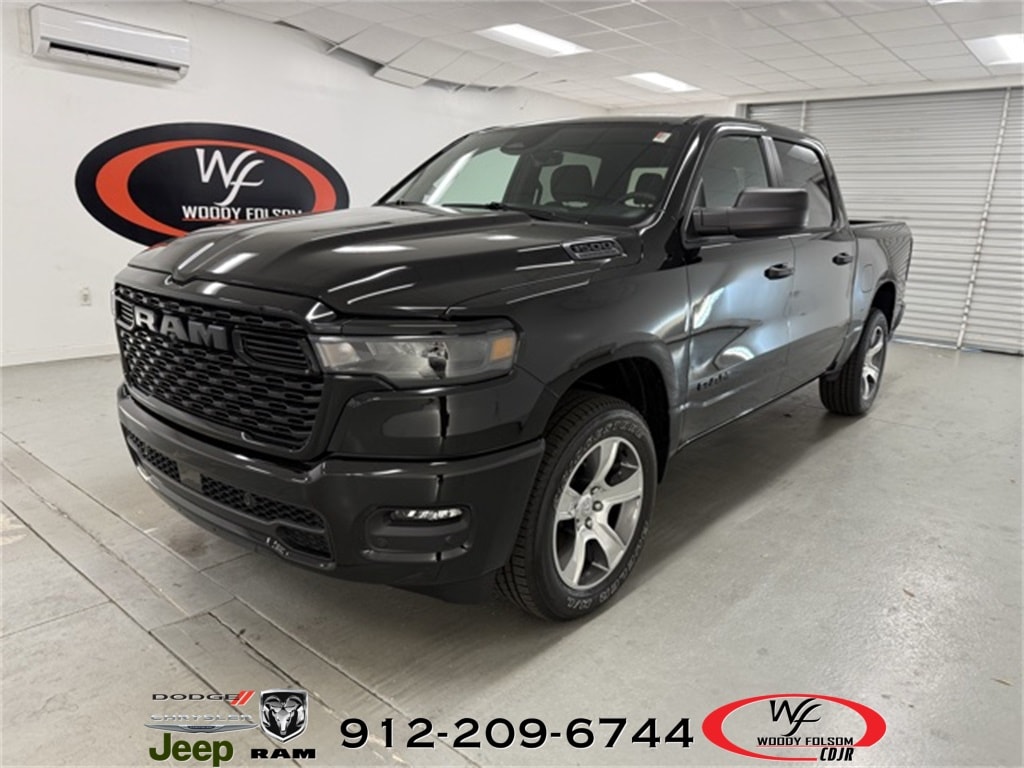 2026 RAM Ram 1500 Pickup Express's photo