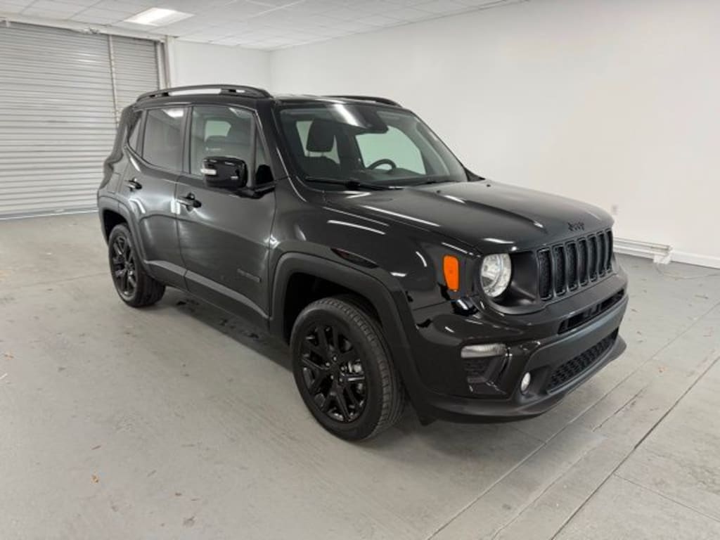 Used 2023 Jeep Renegade Altitude SUV