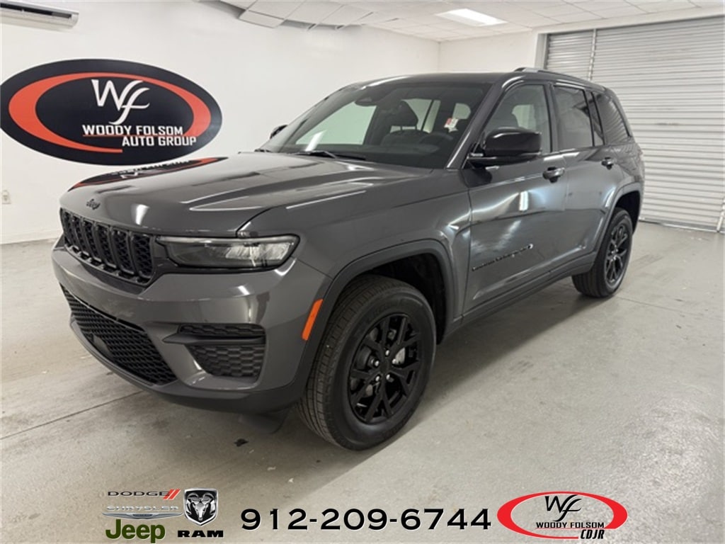 2025 Jeep Grand Cherokee Altitude's photo