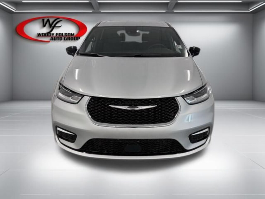 New 2026 Chrysler Pacifica SELECT Passenger Van