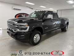 2026 Ram 3500 LIMITED LONGHORN CREW CAB 4X4 8' BOX Pickup