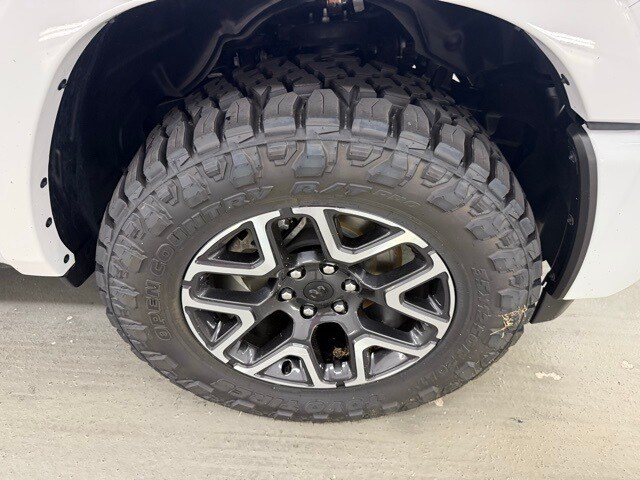 2025 Ram 1500 Laramie photo 4