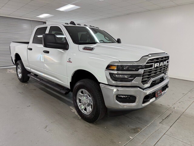 2026 Ram 2500 Tradesman photo 3