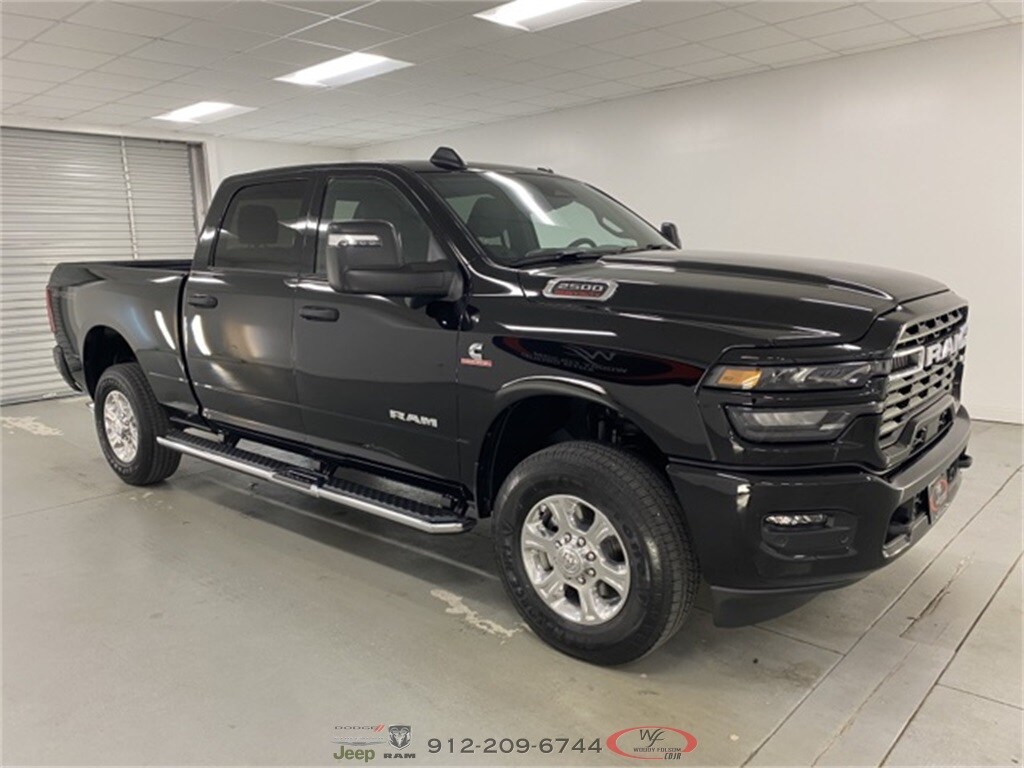 2025 Ram 2500 Big Horn photo 3