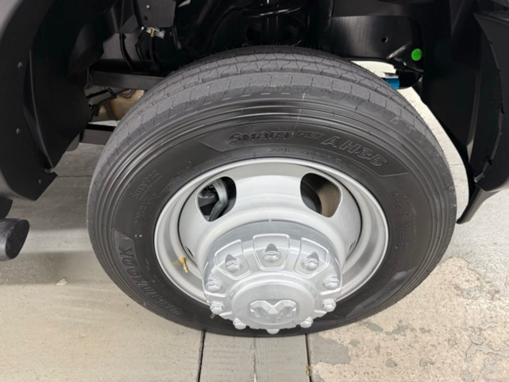 New 2026 Ram 5500 Chassis Cab 5500 TRADESMAN CHASSIS CREW CAB 4X4 60' CA Pickup