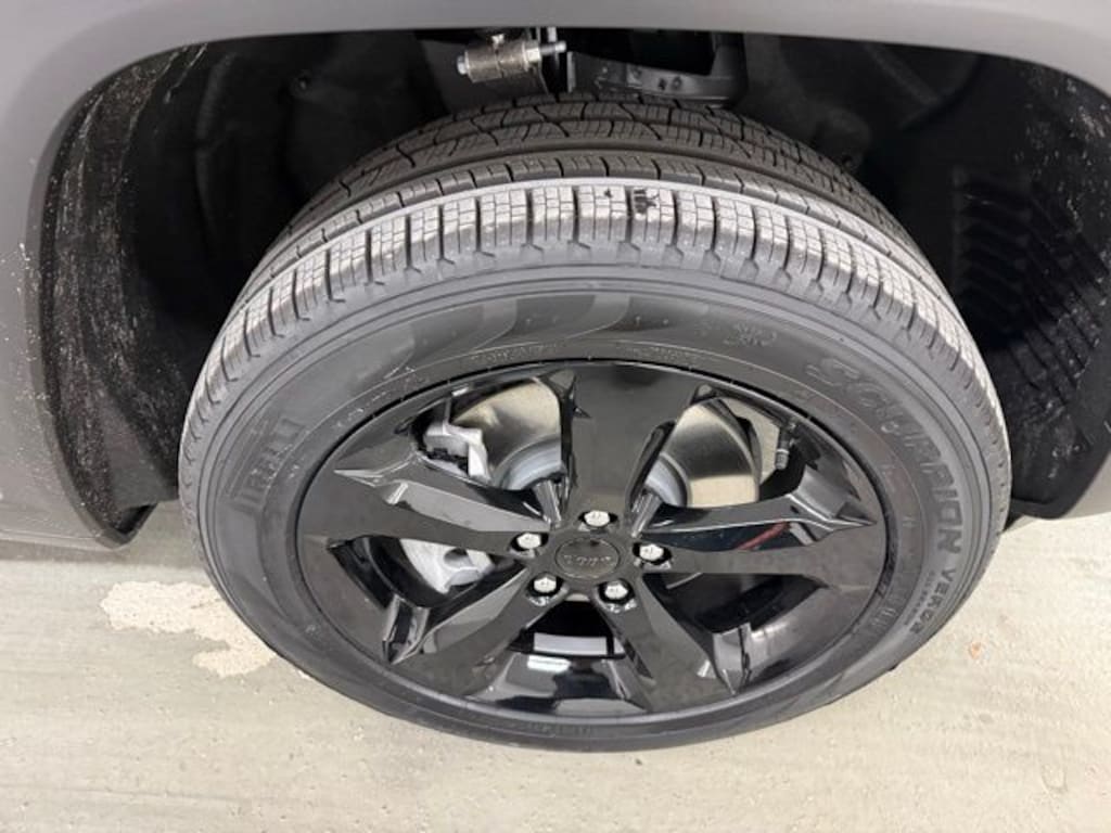 New 2025 Jeep Grand Cherokee L LIMITED 4X4 Sport Utility