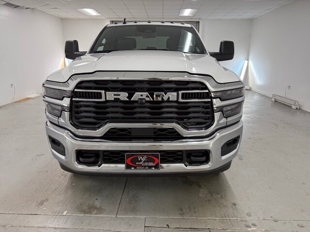 2026 Ram 2500 Tradesman photo 2