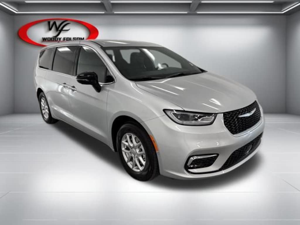 New 2026 Chrysler Pacifica SELECT Passenger Van