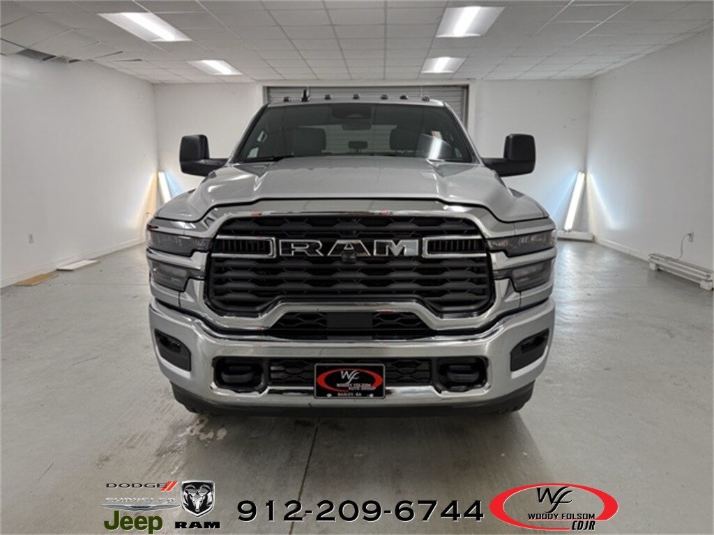 2026 Ram 2500 Tradesman photo 2