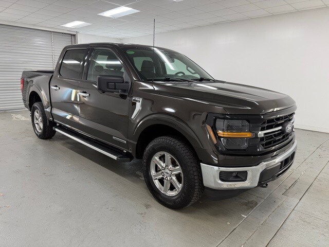 2024 Ford F-150 XLT photo 3