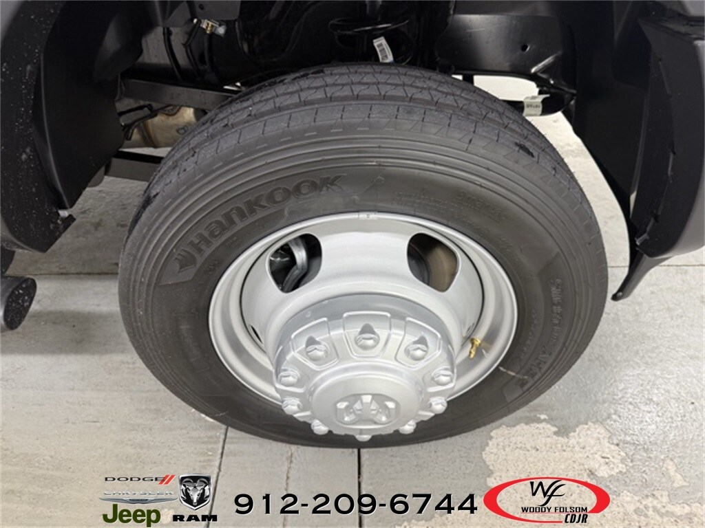 2026 Ram 4500 Tradesman photo 2