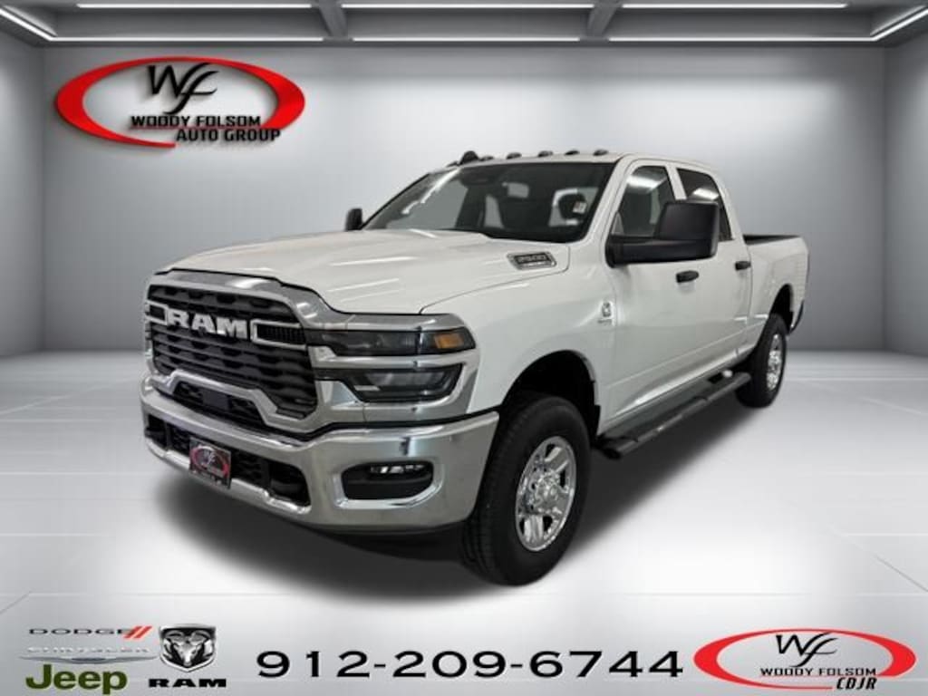 New 2026 Ram 2500 TRADESMAN CREW CAB 4X4 6'4 BOX Pickup