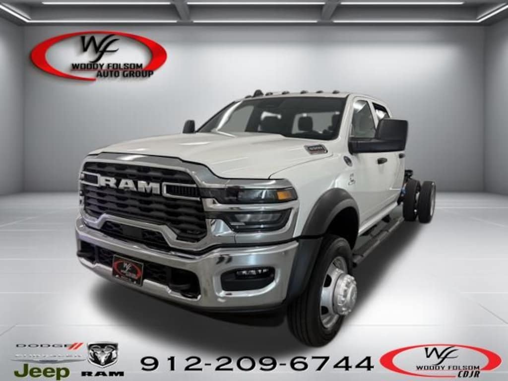 New 2026 Ram 5500 Chassis Cab TRADESMAN CREW 4X4 84' CA Pickup