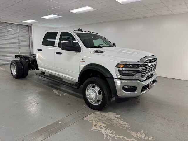 2026 Ram 5500 Tradesman photo 3