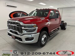 2026 Ram 3500 Chassis Cab TRADESMAN CREW   4X4 60' CA Pickup