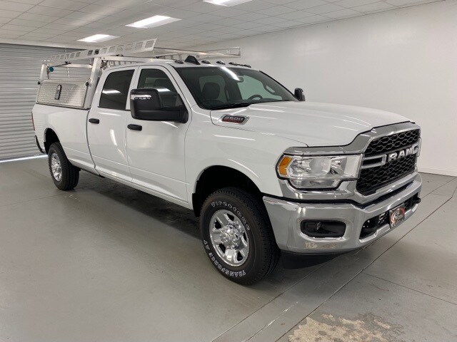 2024 Ram 2500 Tradesman photo 3