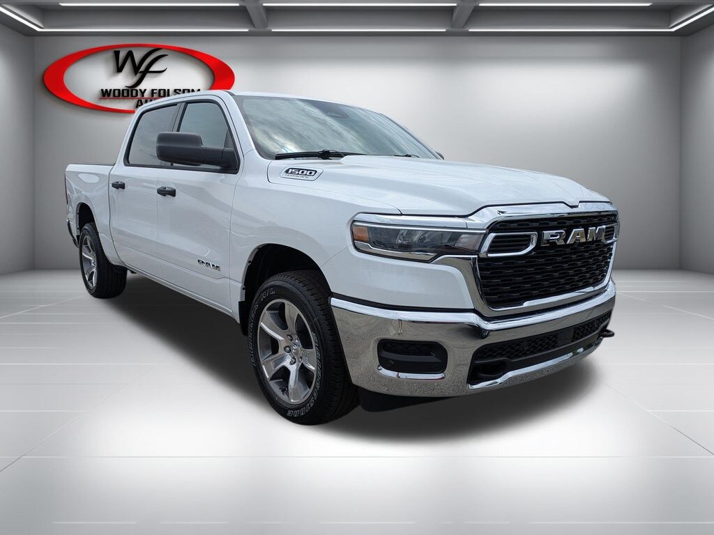 New 2026 Ram 1500 TRADESMAN CREW CAB 4X4 5'7 BOX Pickup