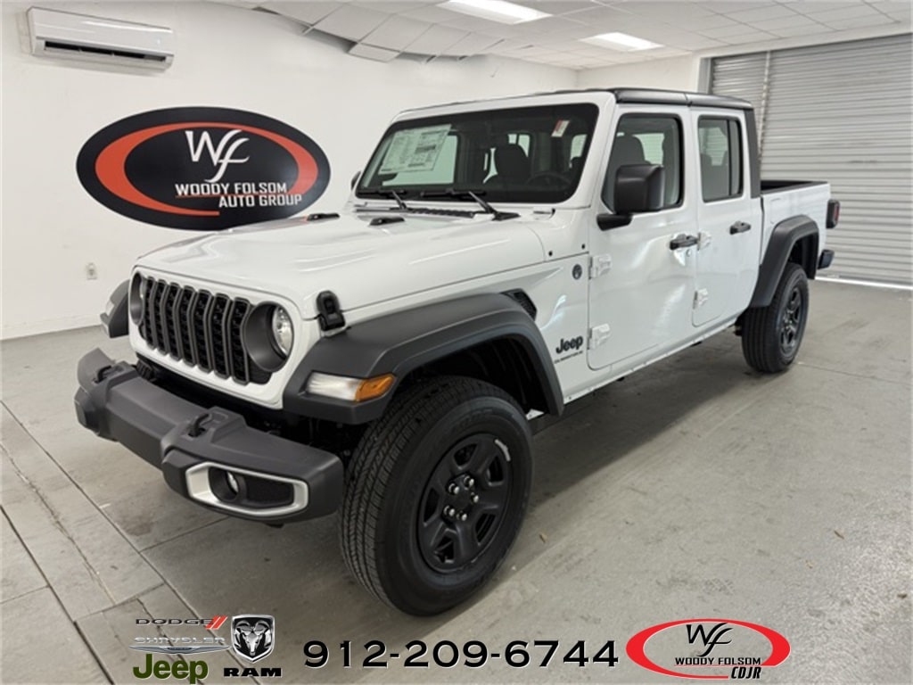 2026 Jeep Gladiator Sport's photo