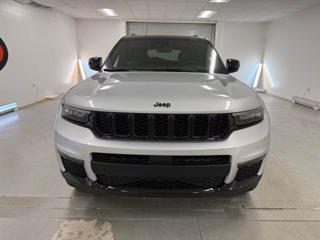 New 2025 Jeep Grand Cherokee L LIMITED 4X4 Sport Utility