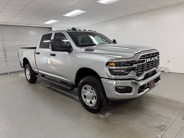 2026 Ram 2500 Tradesman photo 3