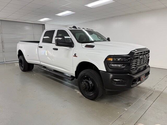 2026 Ram 3500 Tradesman photo 3