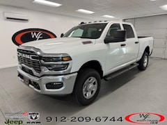 2026 Ram 2500 TRADESMAN CREW CAB 4X4 6'4 BOX Pickup