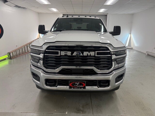 2026 Ram 2500 Tradesman photo 2
