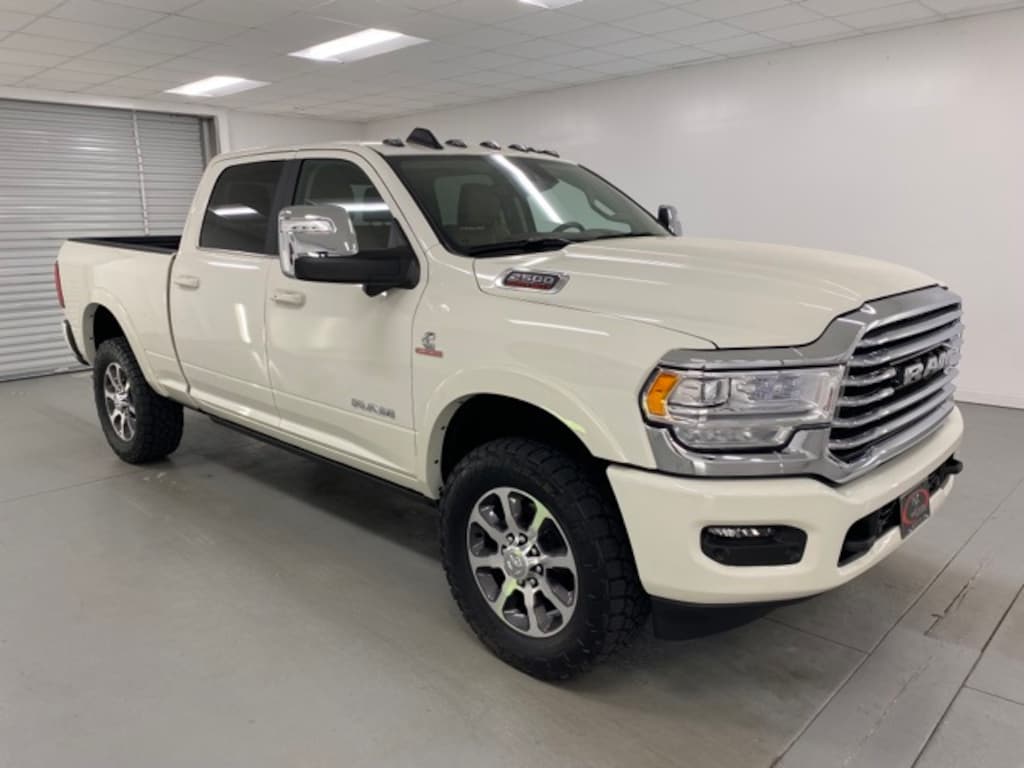 New 2024 Ram 2500 LIMITED LONGHORN CREW CAB 4X4 6'4 BOX Pickup