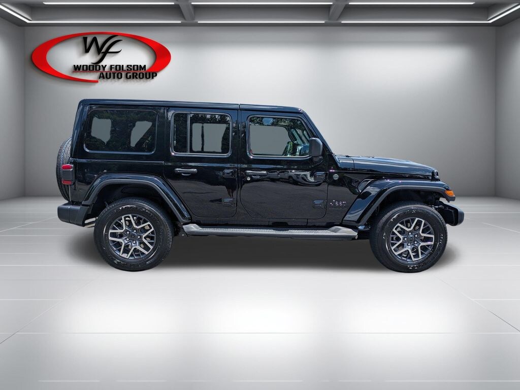 New 2026 Jeep Wrangler 4-DOOR SAHARA Sport Utility