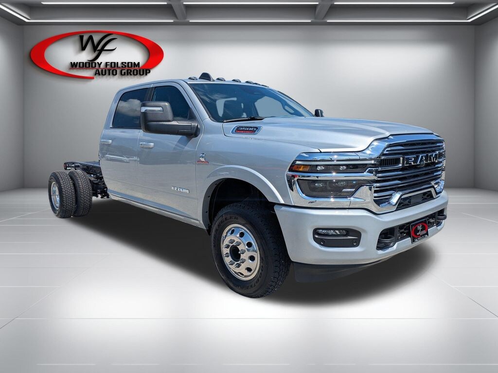 New 2026 Ram 3500 Chassis Cab BIG HORN CREW 4X4 60' CA Pickup