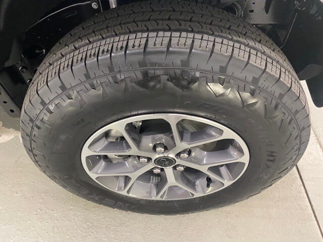 2025 Jeep Wrangler Sport S photo 4