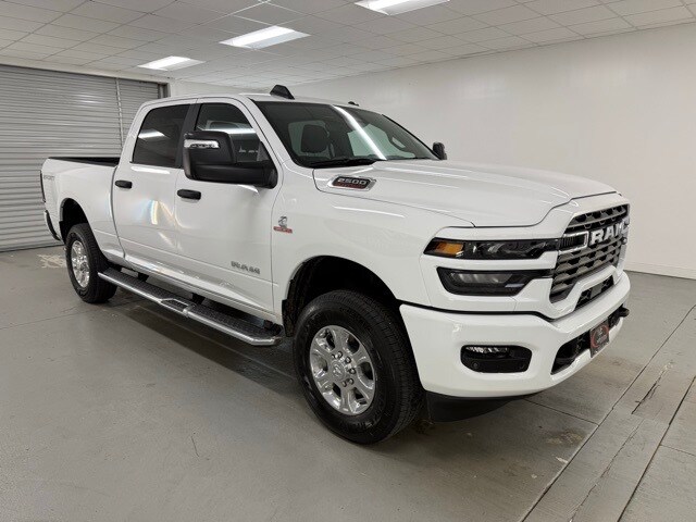 2026 Ram 2500 Big Horn photo 3