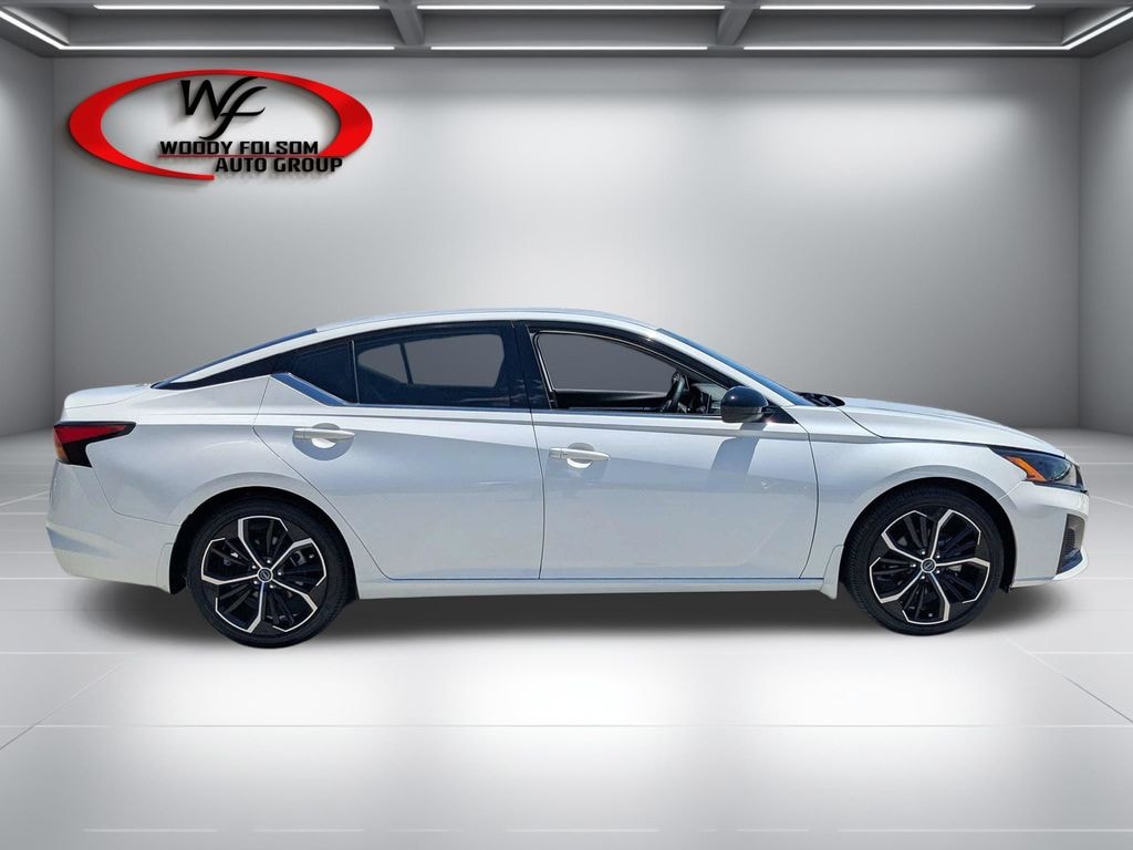 Used 2024 Nissan Altima 2.5 SR Sedan