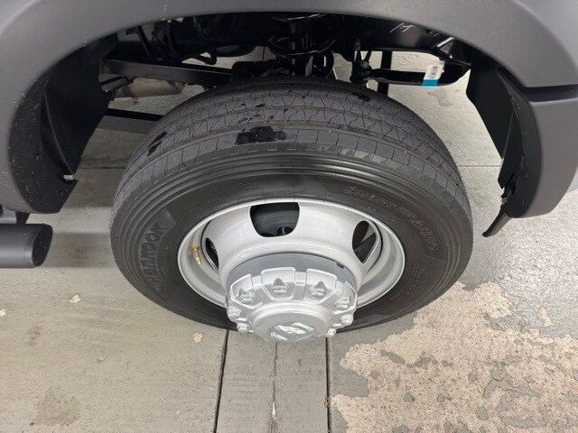 2026 Ram 5500 Tradesman photo 4