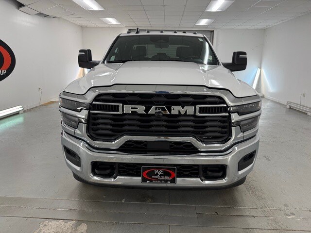2025 Ram 3500 Tradesman photo 2