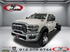 2026 Ram 5500 Chassis Cab TRADESMAN  CREW  4X4 84' CA Pickup