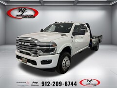 2026 Ram 3500 BIG HORN CREW CAB CHASSIS 4X4 60' CA Pickup