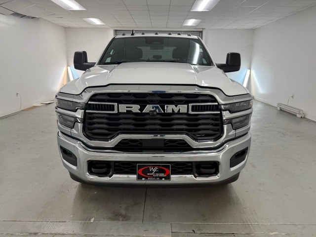 2026 Ram 2500 Tradesman photo 2