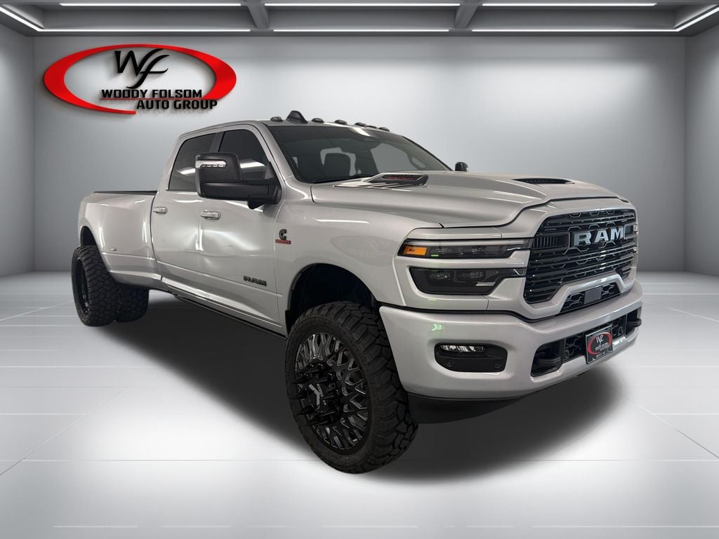 New 2026 Ram 3500 LARAMIE CREW CAB 4X4 8' BOX Pickup