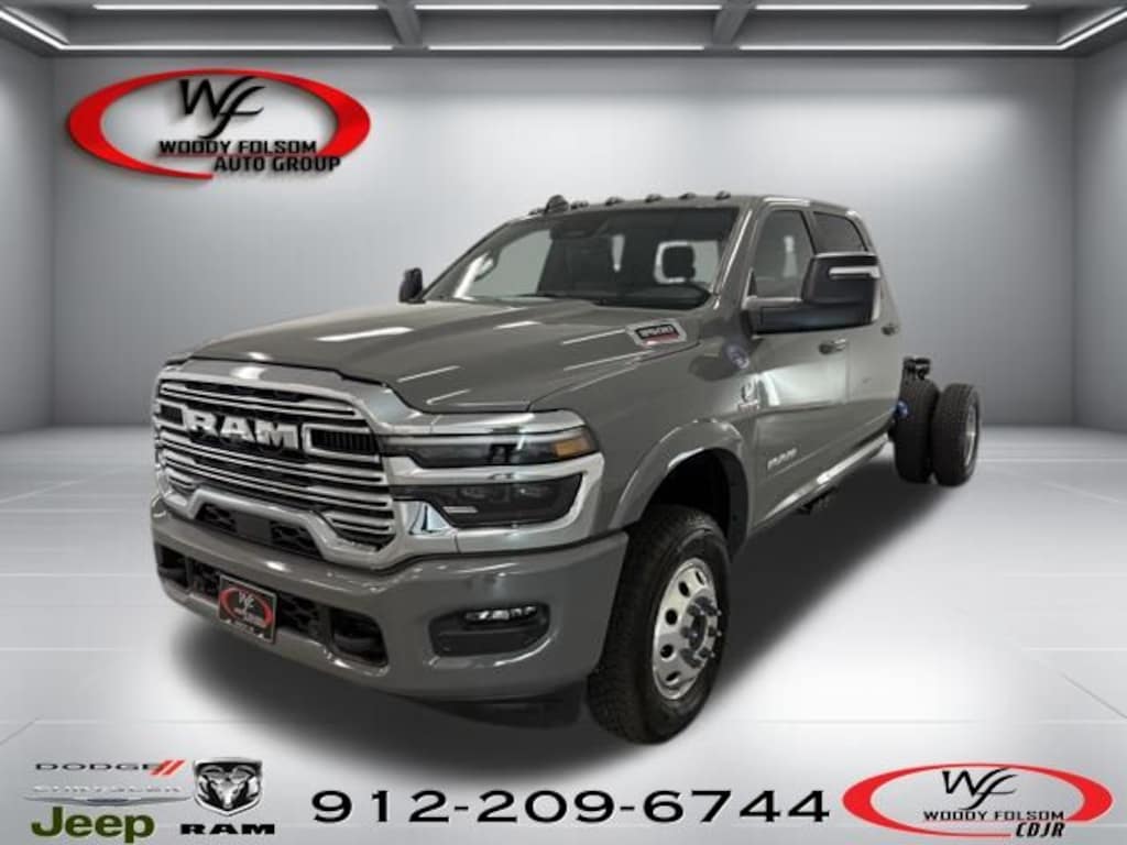 New 2026 Ram 3500 Chassis Cab BIG HORN CREW 4X4 60' CA Pickup
