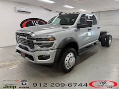 2026 Ram 5500 Chassis Cab TRADESMAN  CREW  4X4 60' CA Pickup